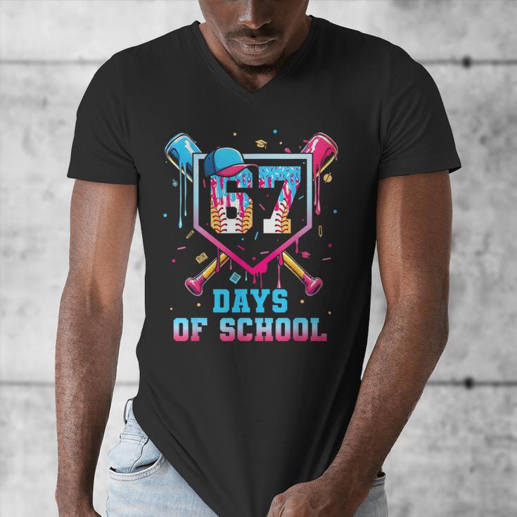 67 Days Of School 67th Day Baseball Meme Men Boys Kids Men's V-Neck T-Shirt