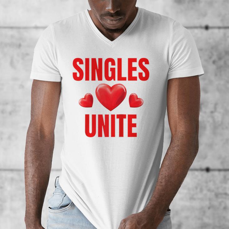 Singles Unite Valentines Day Humor For Singles Raglan Baseball Tee Men's V-Neck T-Shirt