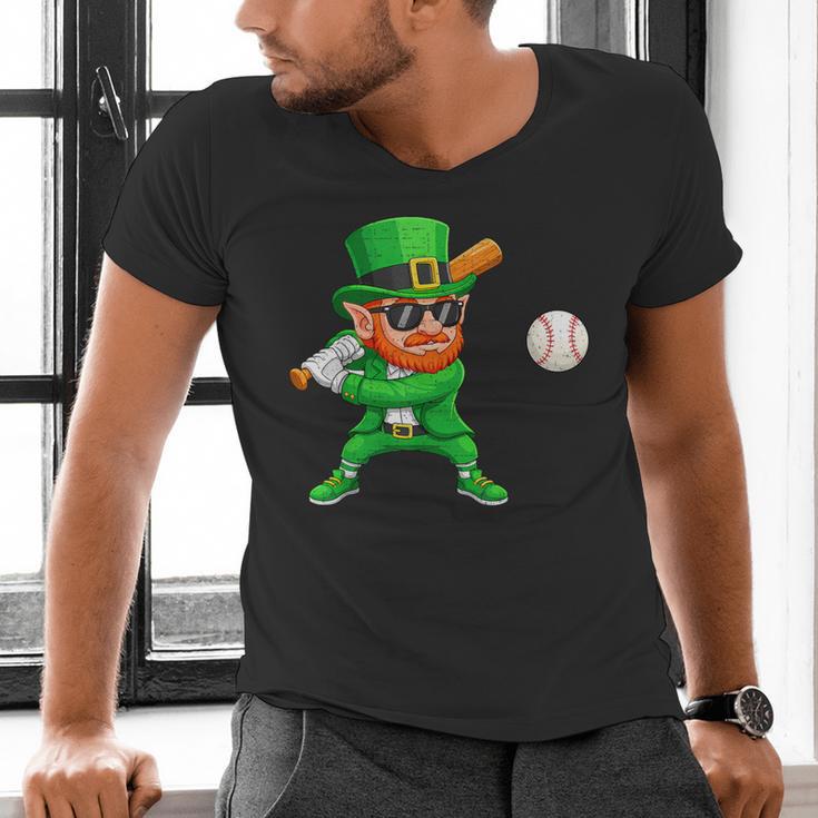 Leprechaun Playing Baseball St Patricks Day Sport Boys Men's V-Neck T-Shirt