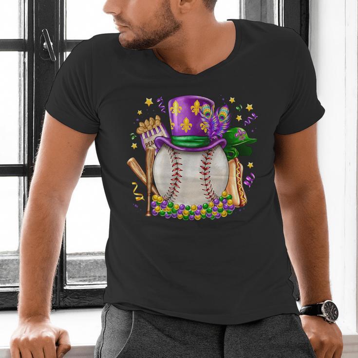Mardi Gras Baseball Jester Hat Fleur De Lis Boys Girls Kids Men's V-Neck T-Shirt