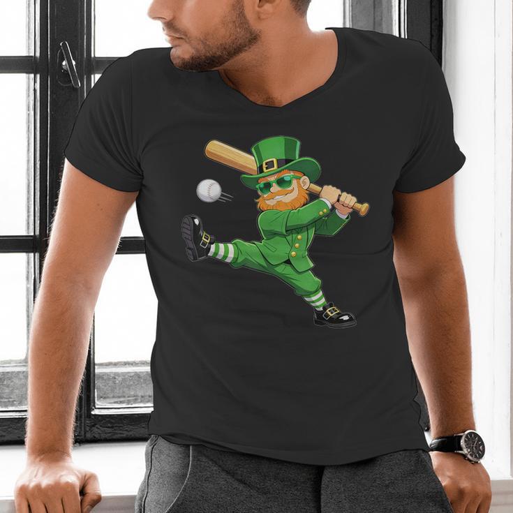 Retro Leprechaun Baseball St Patricks Day Sport Men Boy Kids Men's V-Neck T-Shirt Retro Leprechaun Baseball St Patricks Day Sport Men Boy Kids Men's V-Neck T-Shirt