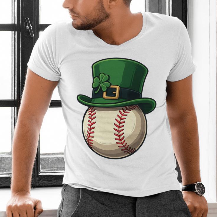 Baseball Leprechaun Hat Saint Patrick Retro Men's V-Neck T-Shirt