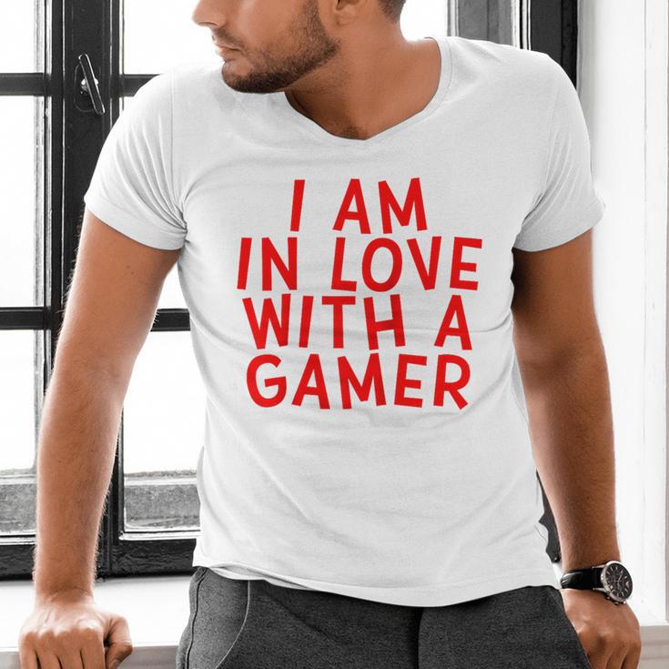I Am In Love With A Gamer Cute Valentines Day Gamer Couple Raglan Baseball Tee Men's V-Neck T-Shirt