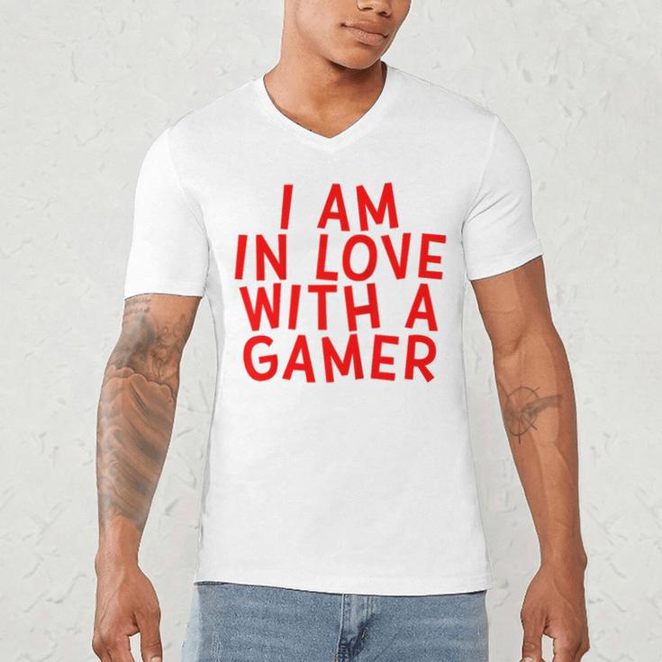 I Am In Love With A Gamer Cute Valentines Day Gamer Couple Raglan Baseball Tee Men's V-Neck T-Shirt
