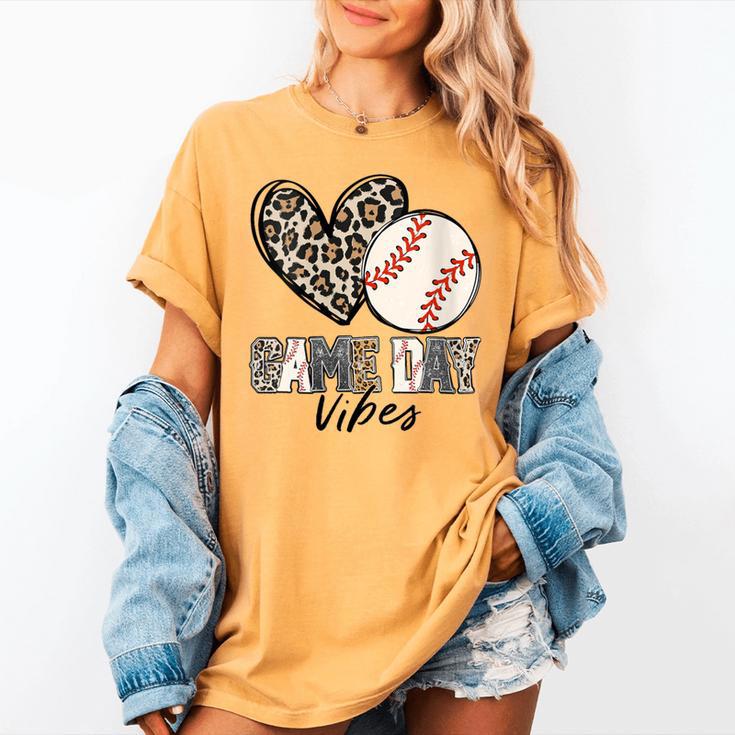 Baseball Game Day Vibes Baseball Mom Mama Leopard Cute Women's Comfort Colors T-Shirt