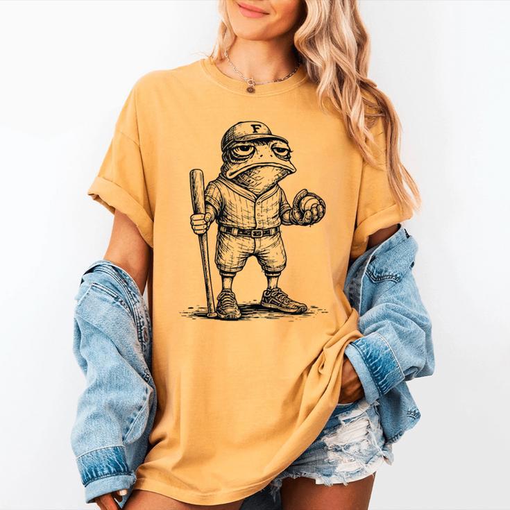 Frog Basketbal Men Women Grumpy Frog Playing Baseball Women's Comfort Colors T-Shirt