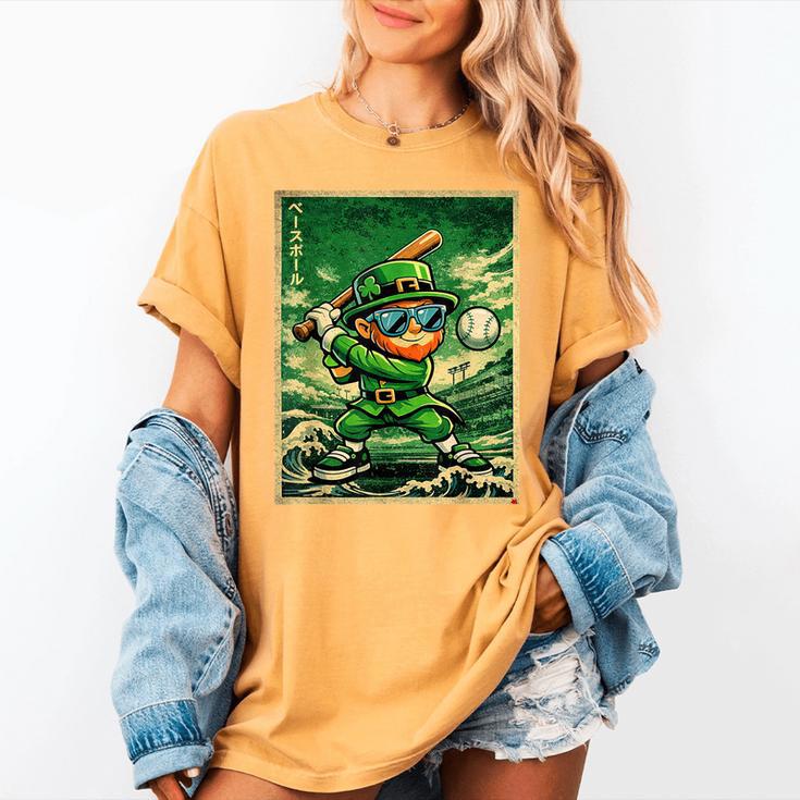 Leprechaun Playing Baseball Japanese Art St Patricks Day Women's Comfort Colors T-Shirt