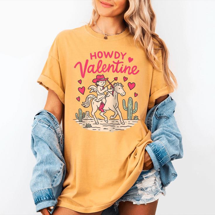 Valentine’s Day Western Life Cowboys Cupid Howdy Valentine Raglan Baseball Tee Women's Comfort Colors T-Shirt
