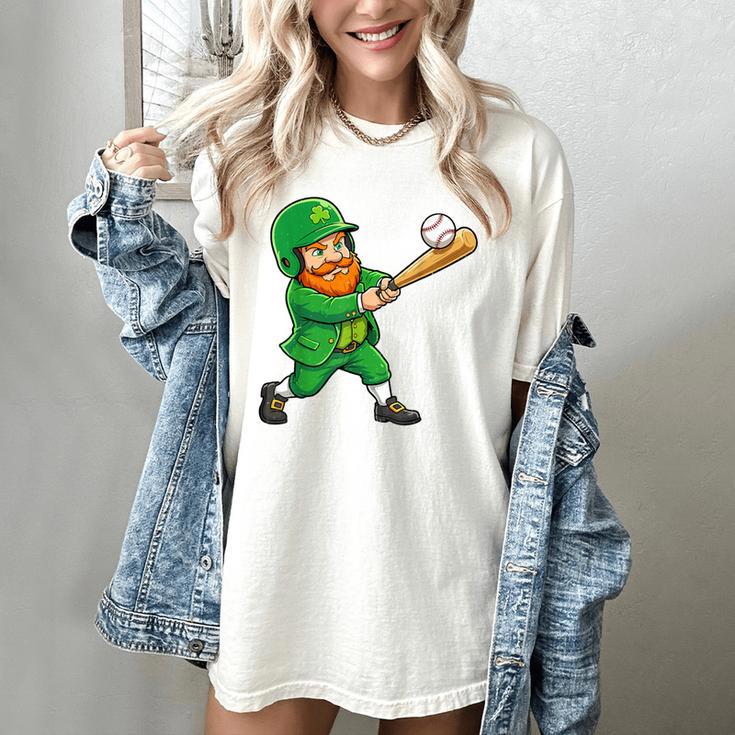 Leprechaun Playing Baseball St Patricks Day Men Boys Kids Women's Comfort Colors T-Shirt