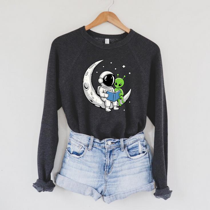 Astronaut Alien Reading Book Moon Space Raglan Sleeve Sweatshirt
