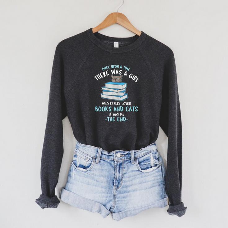 Once Upon a Timee There Was a Girl Who Loved Catts And Books Raglan Sleeve Sweatshirt