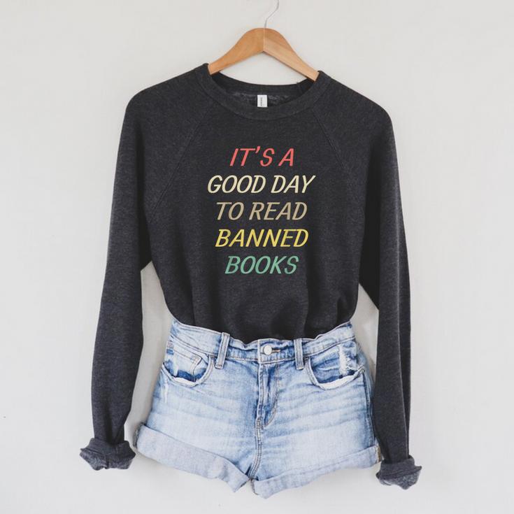 I Read Banned Books Week Read Banned Books Raglan Sleeve Sweatshirt
