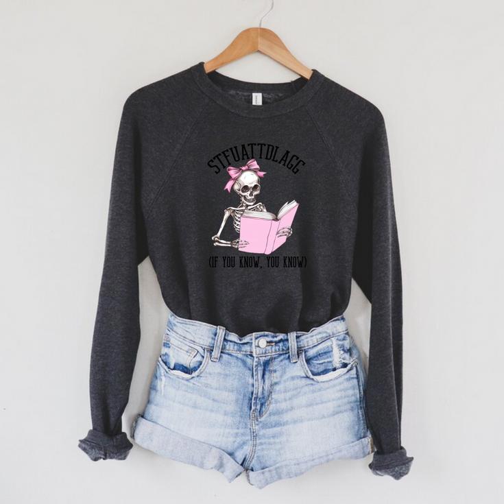 Dirty Romance Skeleton Reading Smut Smutty Book STFUATTDLAGG Comfort Colors Crop Top Raglan Sleeve Sweatshirt