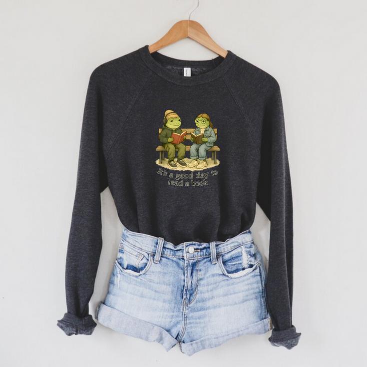 It’s A Good Day To Read A Book – Reading Frog Raglan Sleeve Sweatshirt