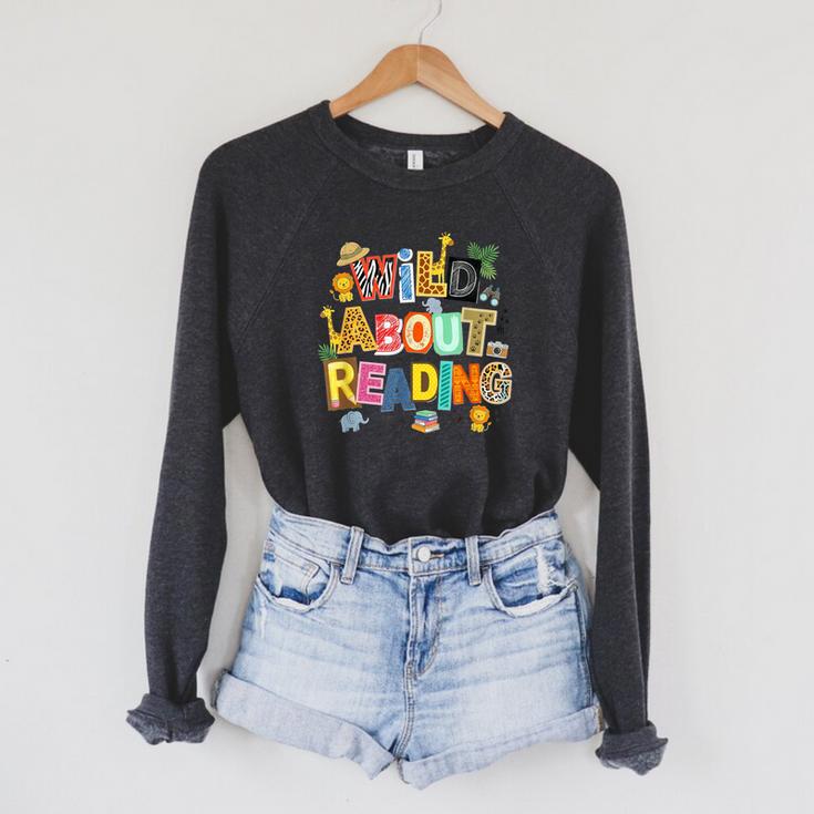 Wild About Reading Safari Animals Book Lover Teacher Student Raglan Sleeve Sweatshirt