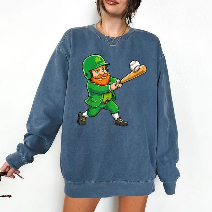 Leprechaun Playing Baseball St Patricks Day Men Boys Kids Comfort Colors Sweatshirt