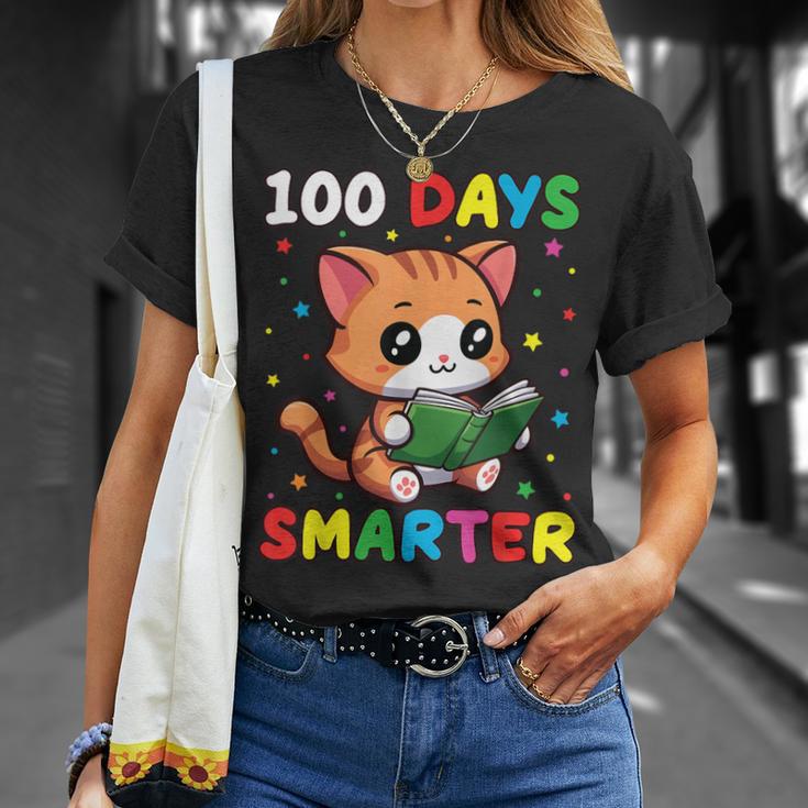 100 Days Smarter Happy Cute Cat Reading A Book T-Shirt Gifts for Her