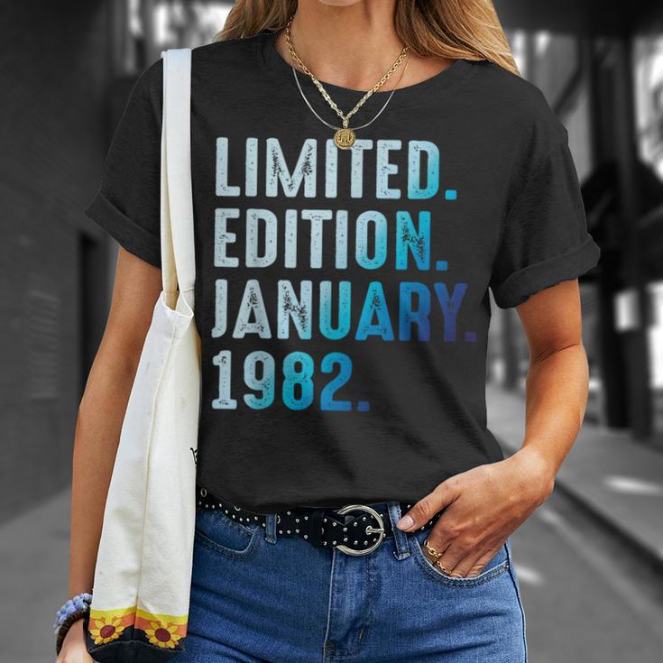 1982年1月 1982年誕生日1982年限定版 Tシャツ 彼女への贈り物