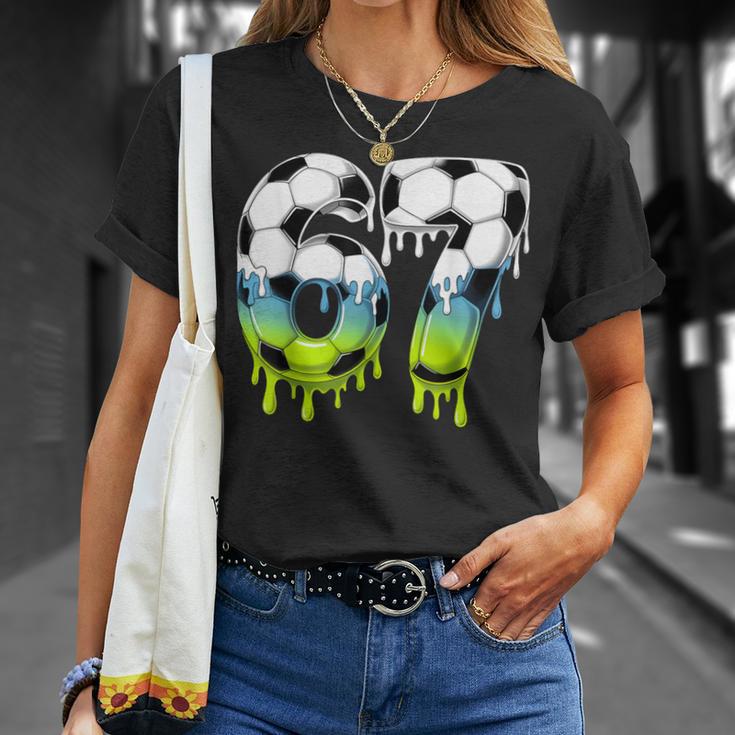 67 サッカーボードリップ シックスセブン サッカーボール ドリップボーイズ ユース サッカー Tシャツ 彼女への贈り物
