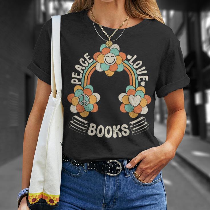 70s Groovy Rainbow Reading Outfit Hippie Peace Love Books T-Shirt Gifts for Her