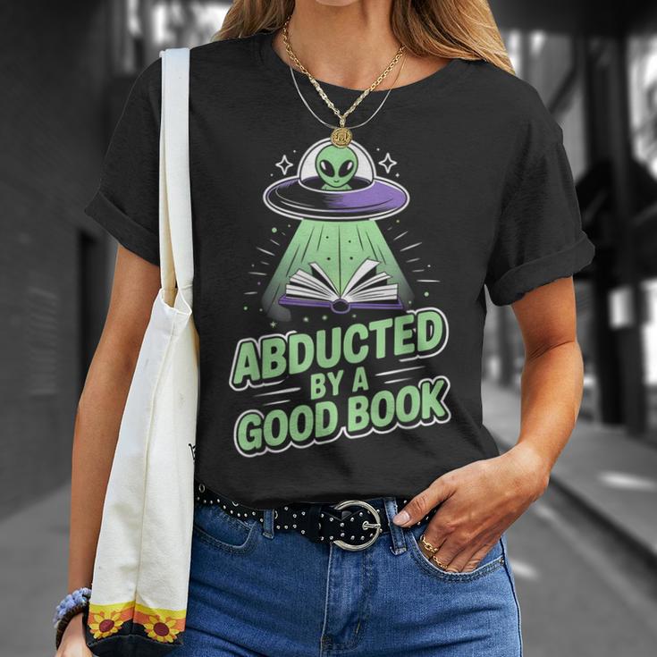 Abducted By A Good Book UFO Alien Reading Books T-Shirt Gifts for Her