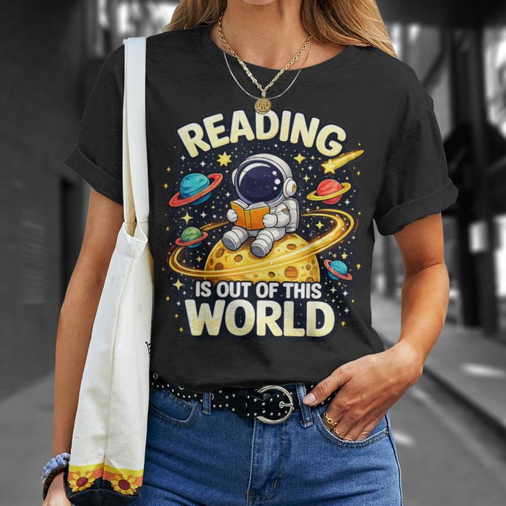 Astronaut Reading Book Lover Space For Men Women Kid T-Shirt Gifts for Her