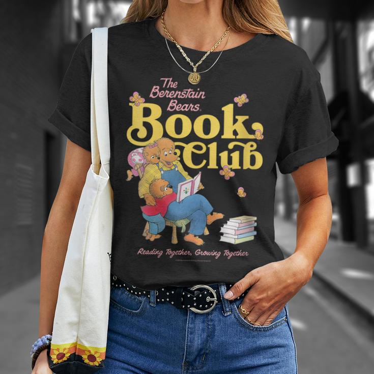 The Berenstain Bears Book Club Reading Together Vintage T-Shirt Gifts for Her The Berenstain Bears Book Club Reading Together Vintage T-Shirt Gifts for Her