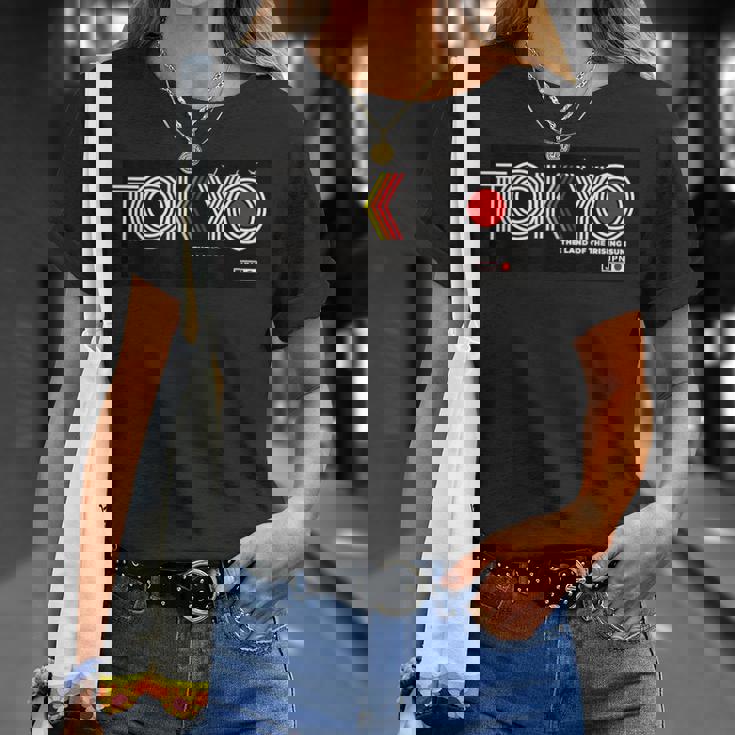 Cool Tokyo Japan Outfit Illustration Graphic Cool s Tシャツ 彼女への贈り物