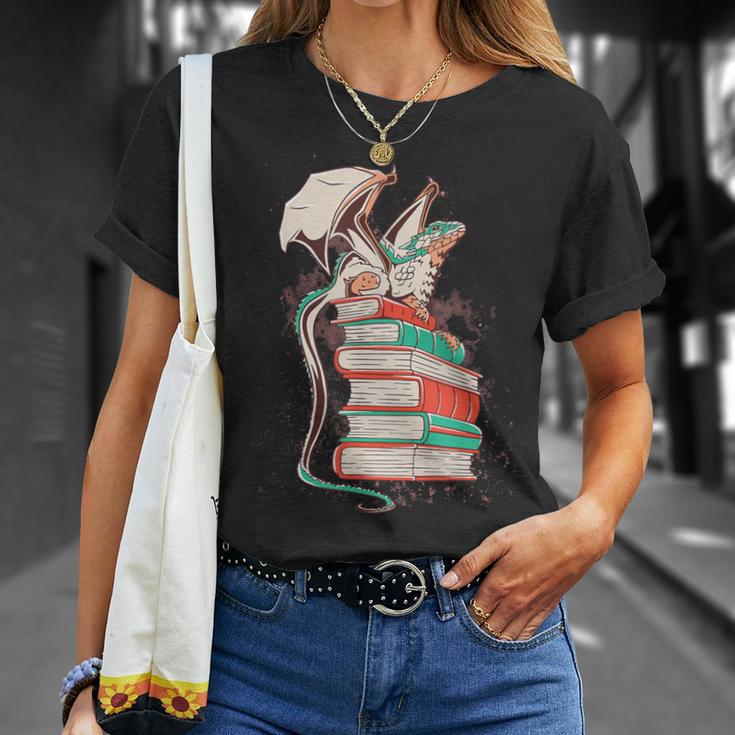 Cute Dragon Reading Cat Books Dragon T-Shirt Gifts for Her Cute Dragon Reading Cat Books Dragon T-Shirt Gifts for Her