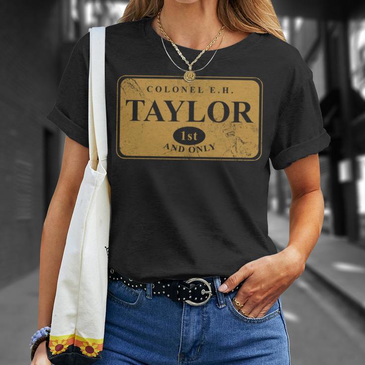 EHテイラー大佐 1St And Only Bourbon Whiskey Distressed 長袖tシャツ Tシャツ 彼女への贈り物