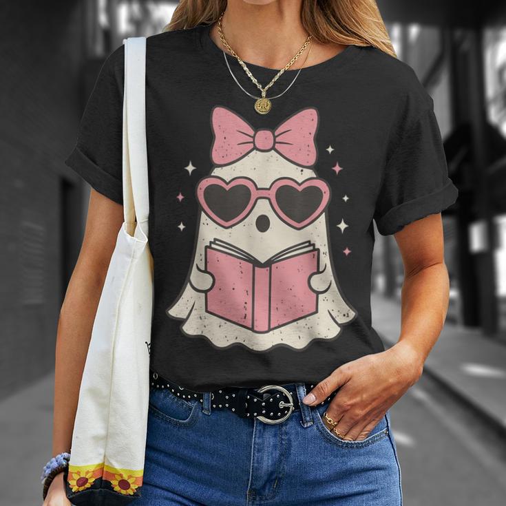 Ghost Reading Book Halloween Cat Lover T-Shirt Gifts for Her