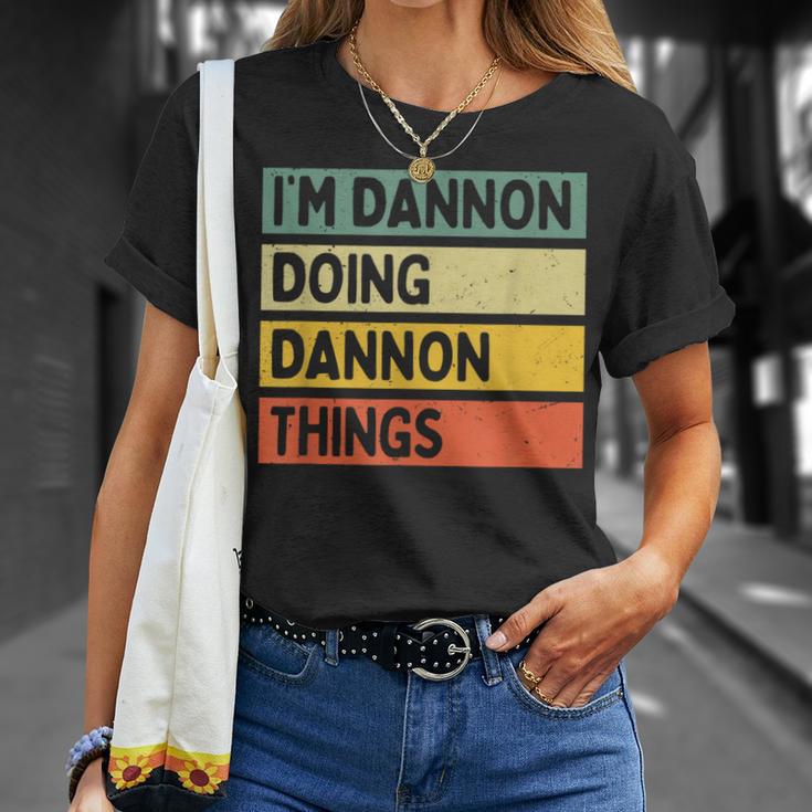 I'm Dannon Doing Dannon Things 面白い名言 Tシャツ 彼女への贈り物