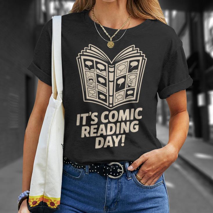 It’s Comic Reading Day Manga Cartoon Book Graphic Novel T-Shirt Gifts for Her