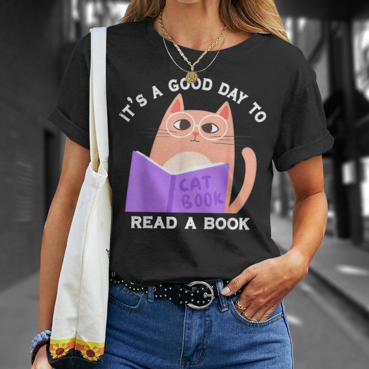 It's a Good Day To Read a Book Cat Kitty Reading Book Men Women Kids T-Shirt Gifts for Her