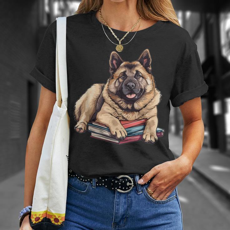 Norwegian Elkhound Books Reading Dog Breed Graphic T-Shirt Gifts for Her Norwegian Elkhound Books Reading Dog Breed Graphic T-Shirt Gifts for Her