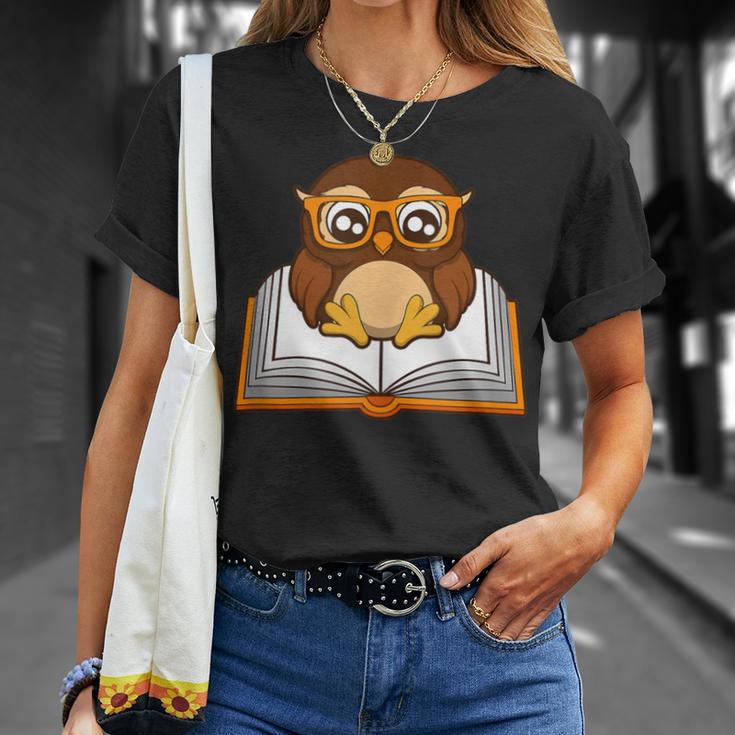 Owl Book Literature Book Reading T-Shirt Gifts for Her