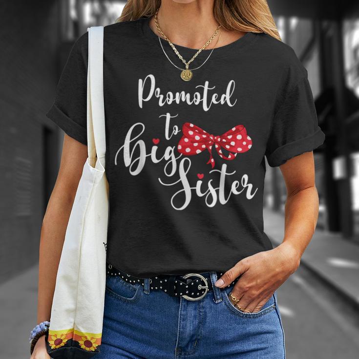 Promoted To Bigister Tシャツ 彼女への贈り物