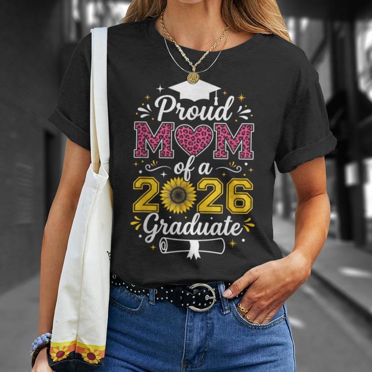 Proud Mom Of A 2026 卒業 シニア ひまわり ヒョウ ハート Tシャツ 彼女への贈り物