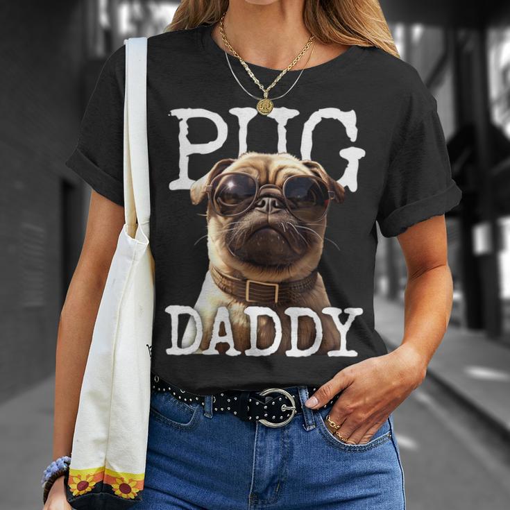 Pug Daddyパグパグパグパグパグパグお父さん犬お父さん父の日甘いパグパグお父さん Tシャツ 彼女への贈り物