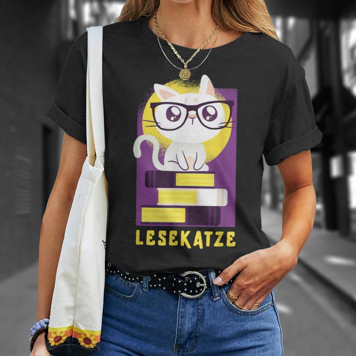 Reading Cat Cat Cat Reading Worm Books Cat Friend Gift For Men Women T-Shirt Gifts for Her