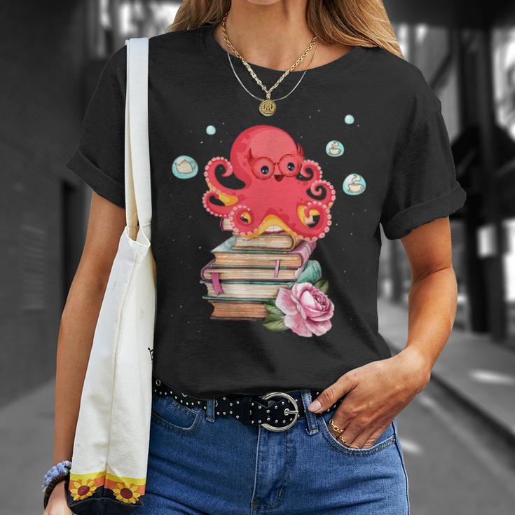 Reading Octopus Tea Coffee And Books Lover T-Shirt Gifts for Her