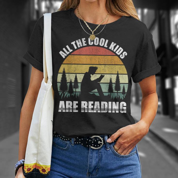 Retro All The Cool Kids Are Reading Book Shirt Vintage T-Shirt Gifts for Her