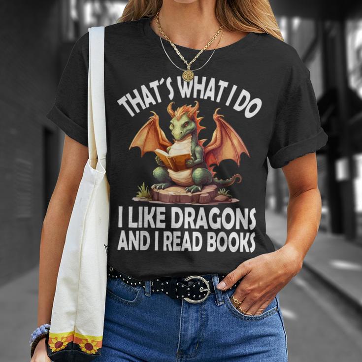 That`s What i Do i Like Dragons And i Read Books Dragon T-Shirt Gifts for Her