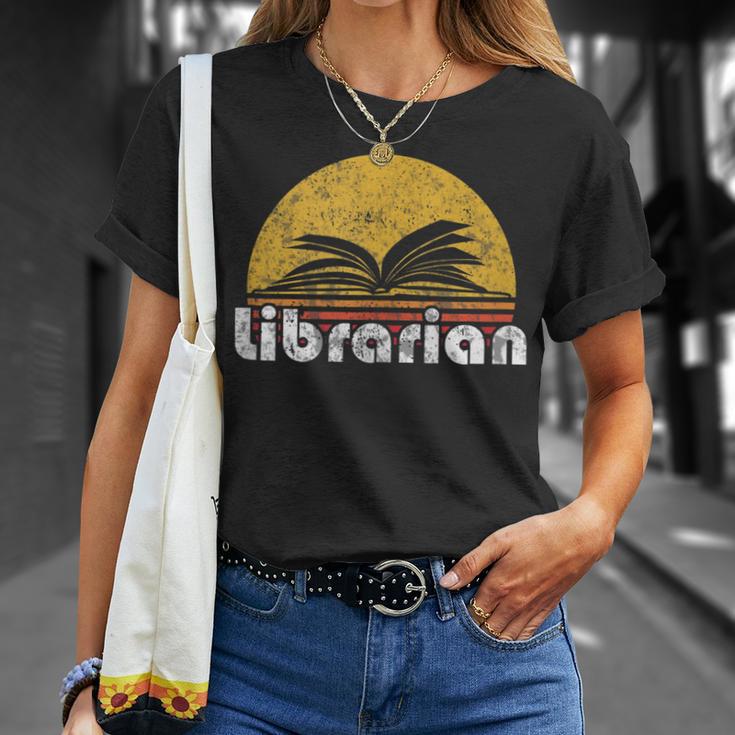 Vintage Reading Book Librarian Retro Sunset T-Shirt Gifts for Her