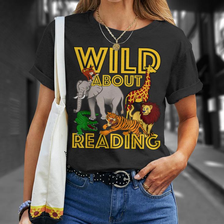 Wild About Reading Back To School Teacher Books Read T-Shirt Gifts for Her