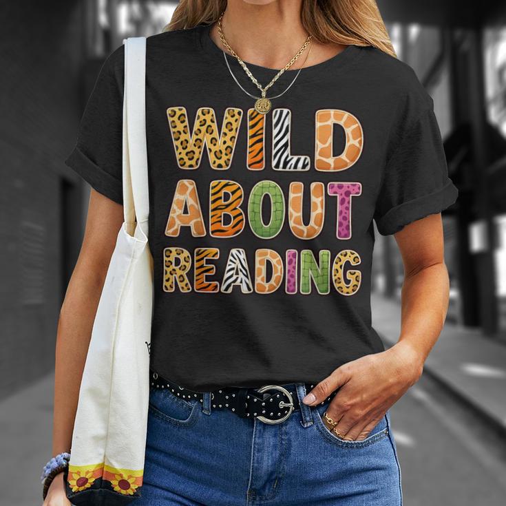 Wild About Reading Book Animal Book Lover Teacher Kids T-Shirt Gifts for Her