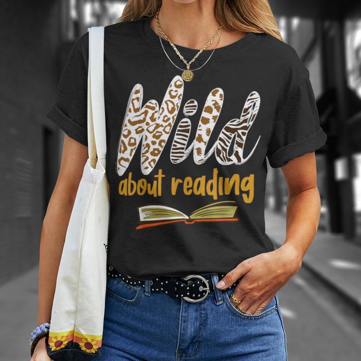 WILD ABOUT READING I Love Books Bookworm Library Day T-Shirt Gifts for Her WILD ABOUT READING I Love Books Bookworm Library Day T-Shirt Gifts for Her