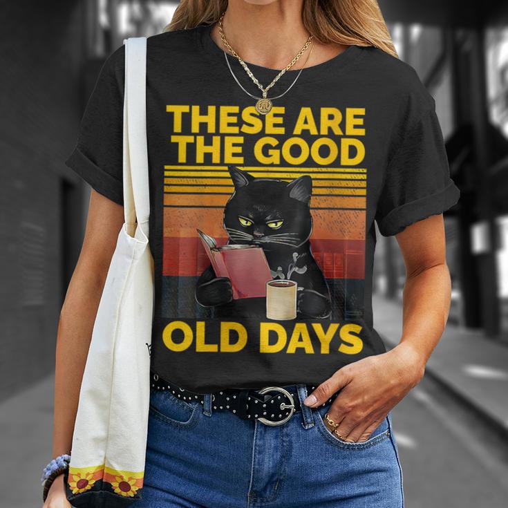 Women's These Are The Good Old Days Cat Reading A Book T-Shirt Gifts for Her
