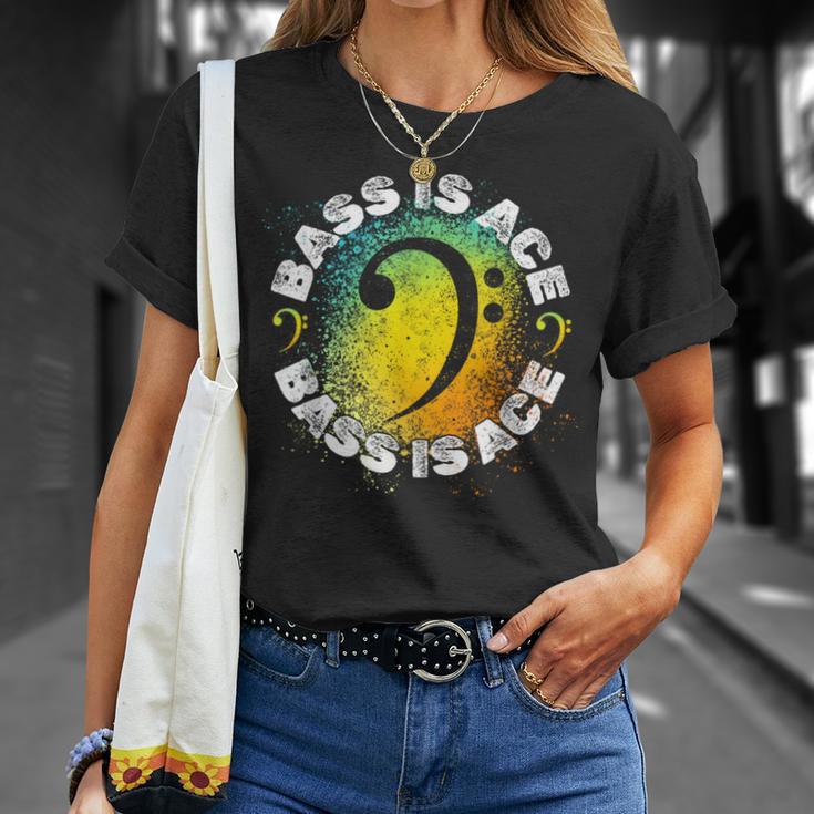 「ベースはエース」「Bass Is Ace」 ベーシストまたはベースギタリストのためのクールなヘ音記号 Tシャツ 彼女への贈り物