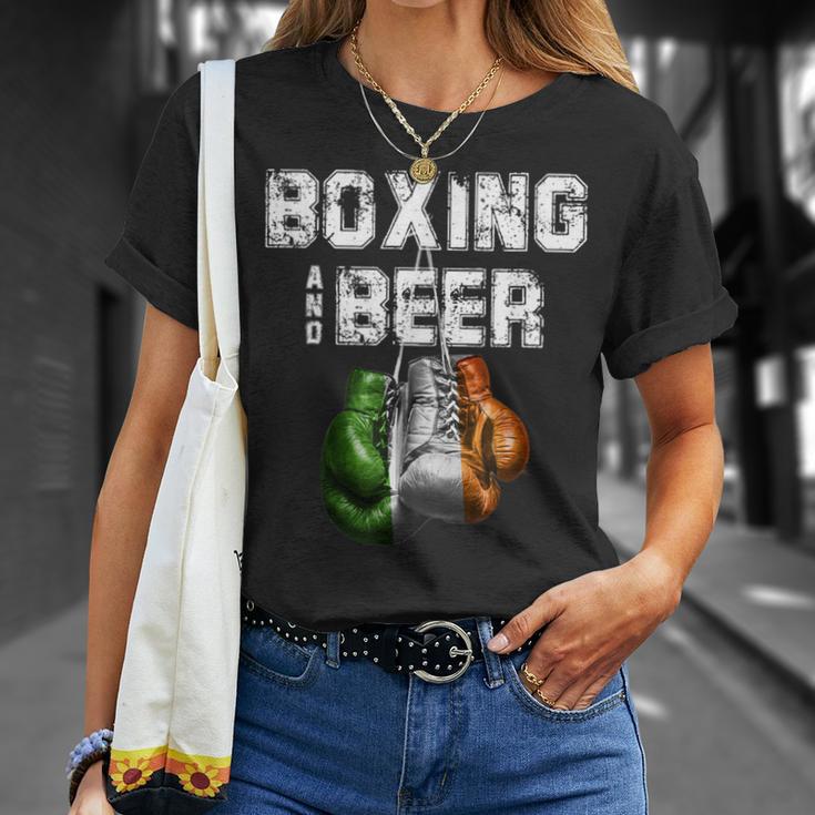 アイルランドのボクシングとビール 面白いアイルランド国旗tシャツ Tシャツ 彼女への贈り物